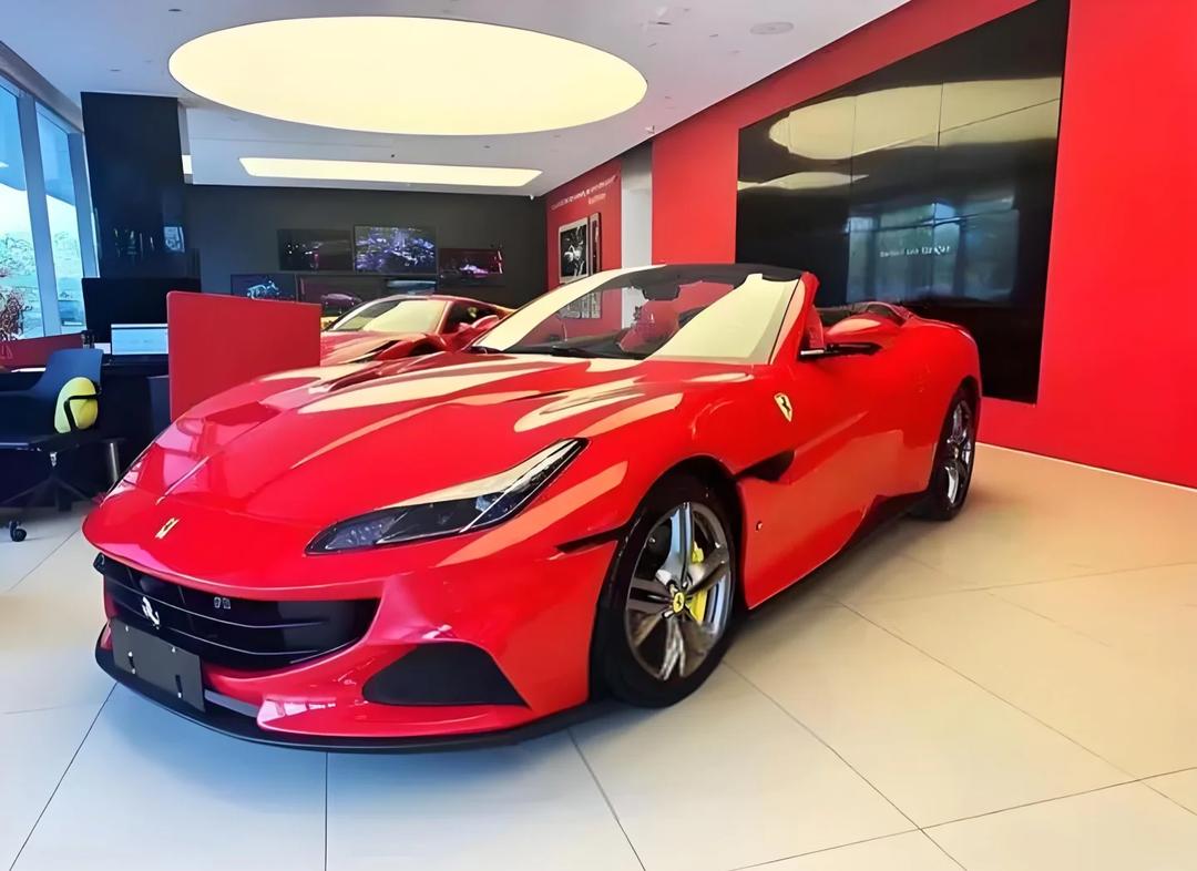 关于法拉利逆转红牛车队，佩雷兹惊艳四座的信息