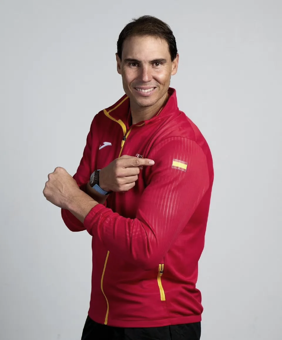 PG中国官网-包含年终总决赛险胜拉沃尔杯，纳达尔带队取胜的词条