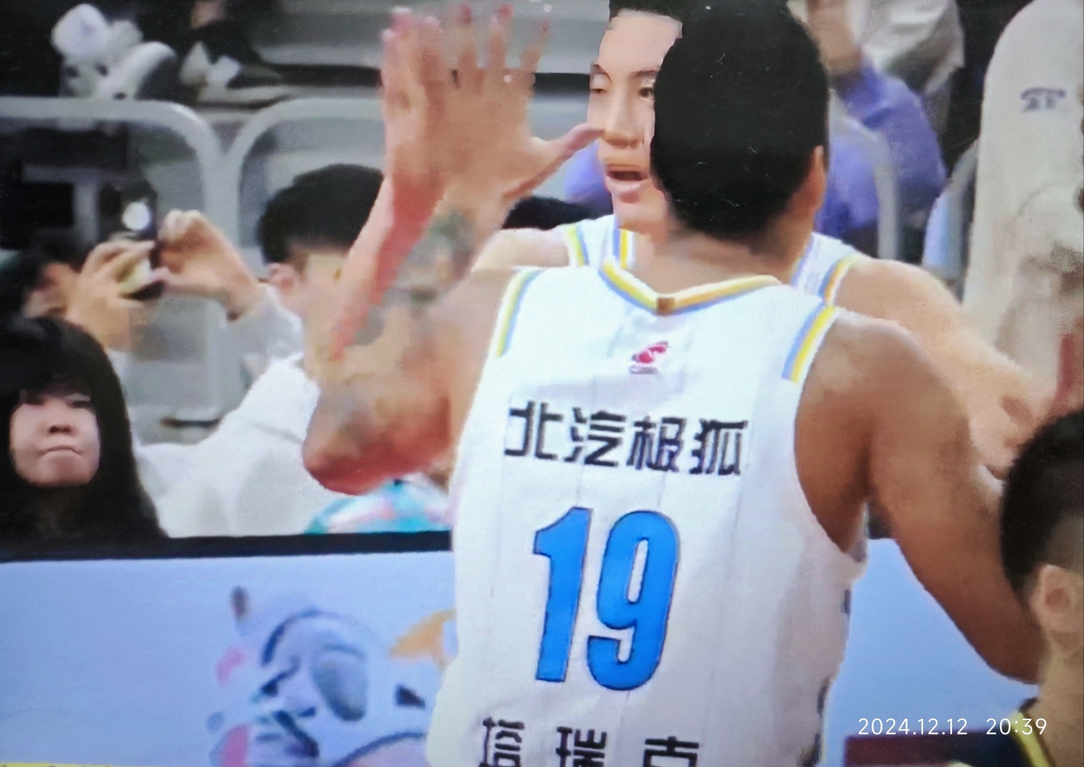 包含广东男篮接连获胜，实力再次得到验证的词条