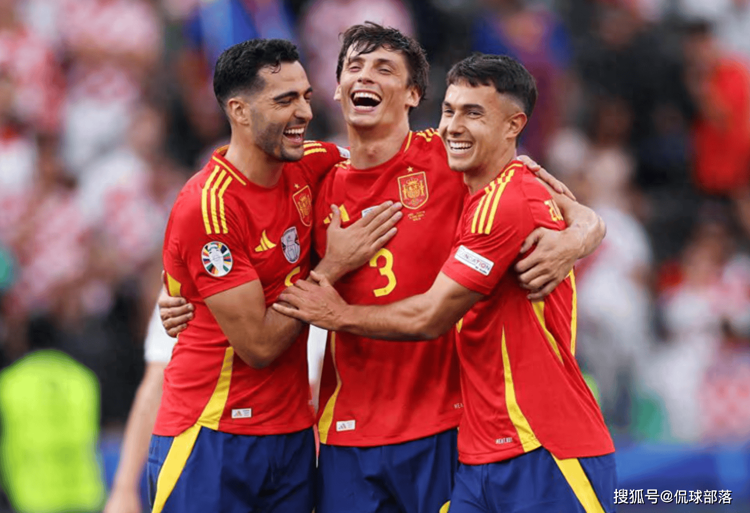 西班牙队取得连胜稳坐小组第一
