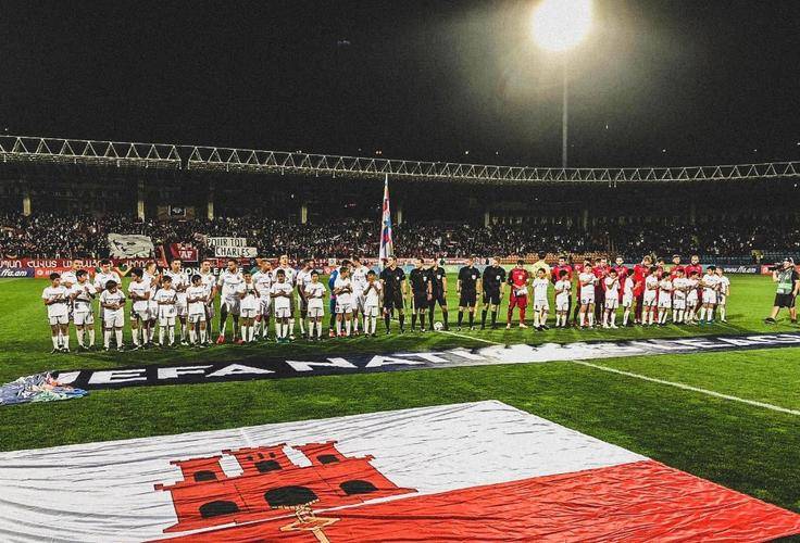 克罗地亚队主场作战,豪取三分 克罗地亚队主场作战,豪取三分