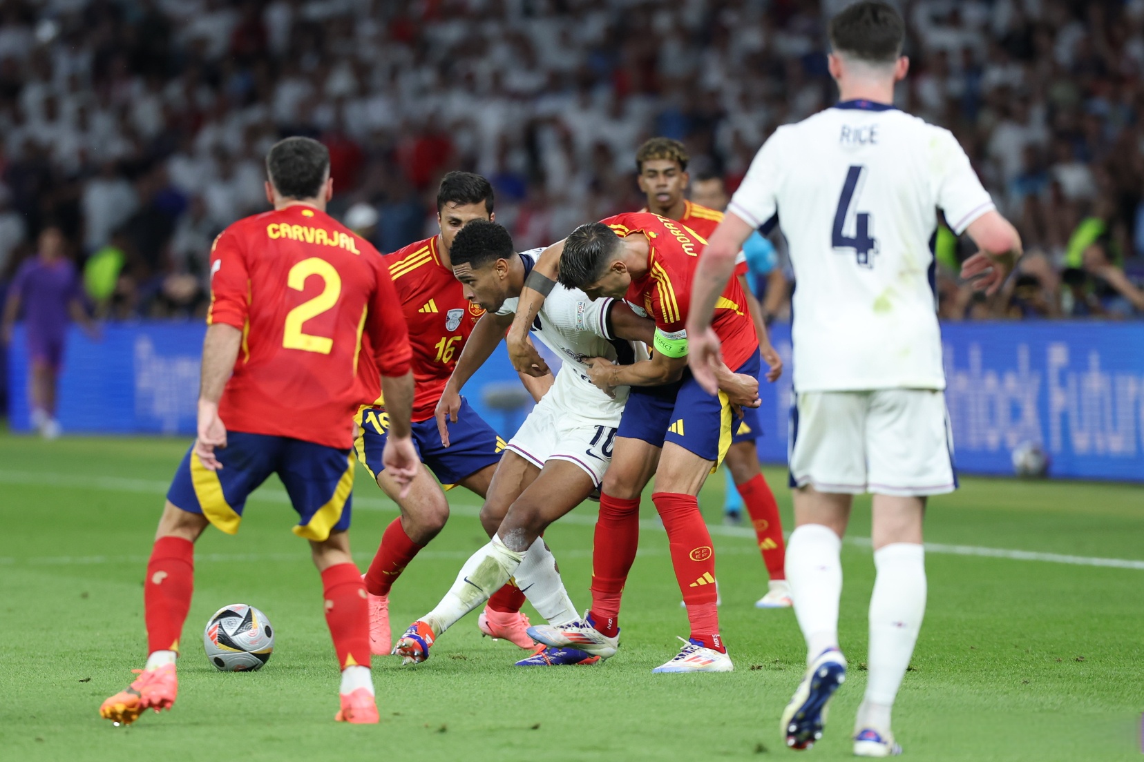 欧洲国际比赛的激动人心一幕