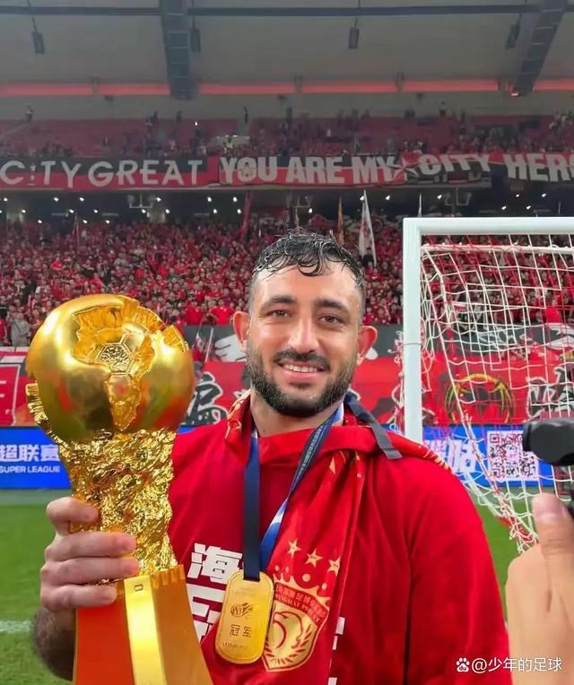 PG中国官网-上海球队顽强拼搏，逆袭夺取胜利的简单介绍