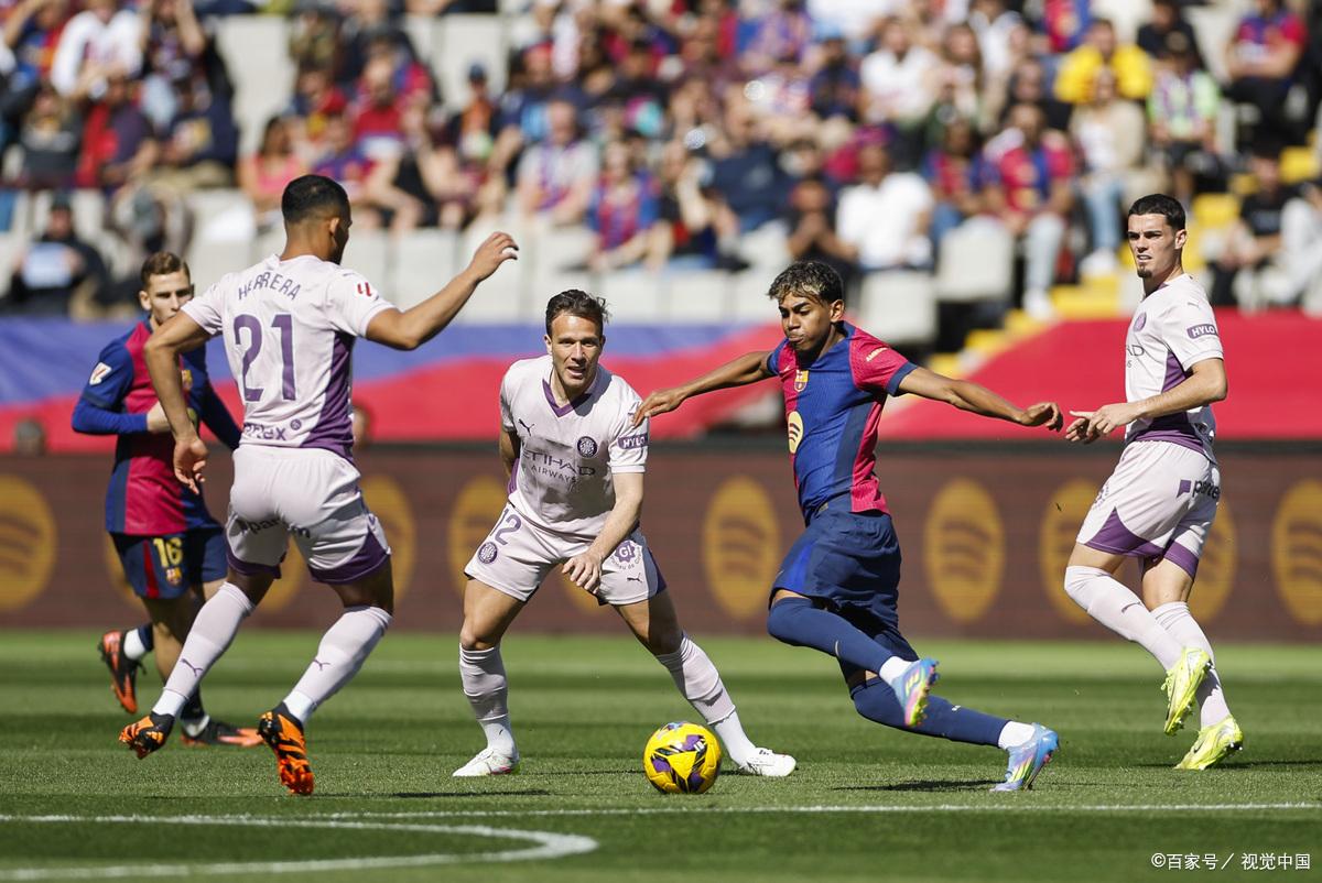 包含马洛卡客场不敌皇家社会，遭遇无缘的词条