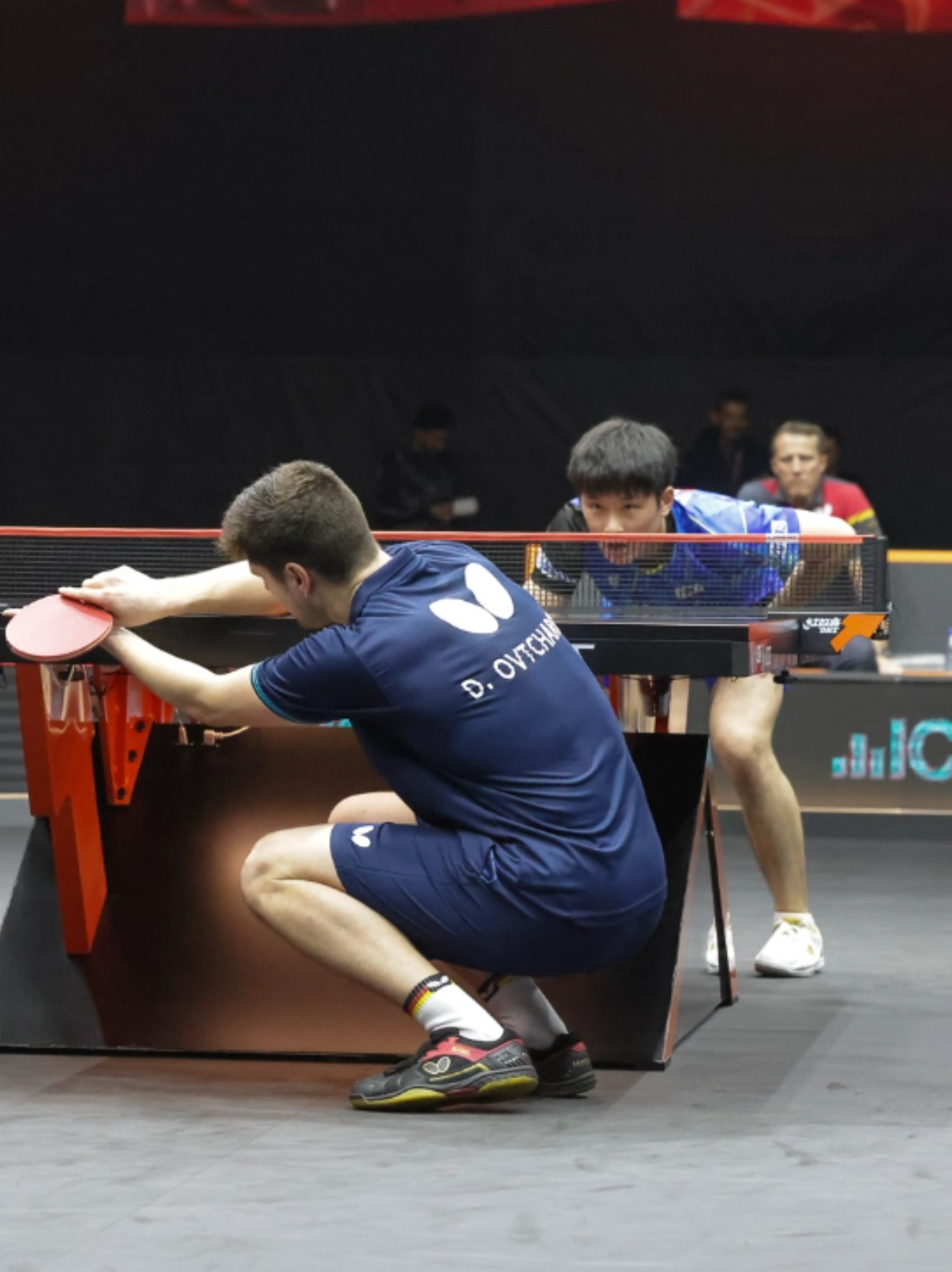 关于日本乒乓球队险胜英国乒乓球队，奥恰洛夫制霸全场的信息