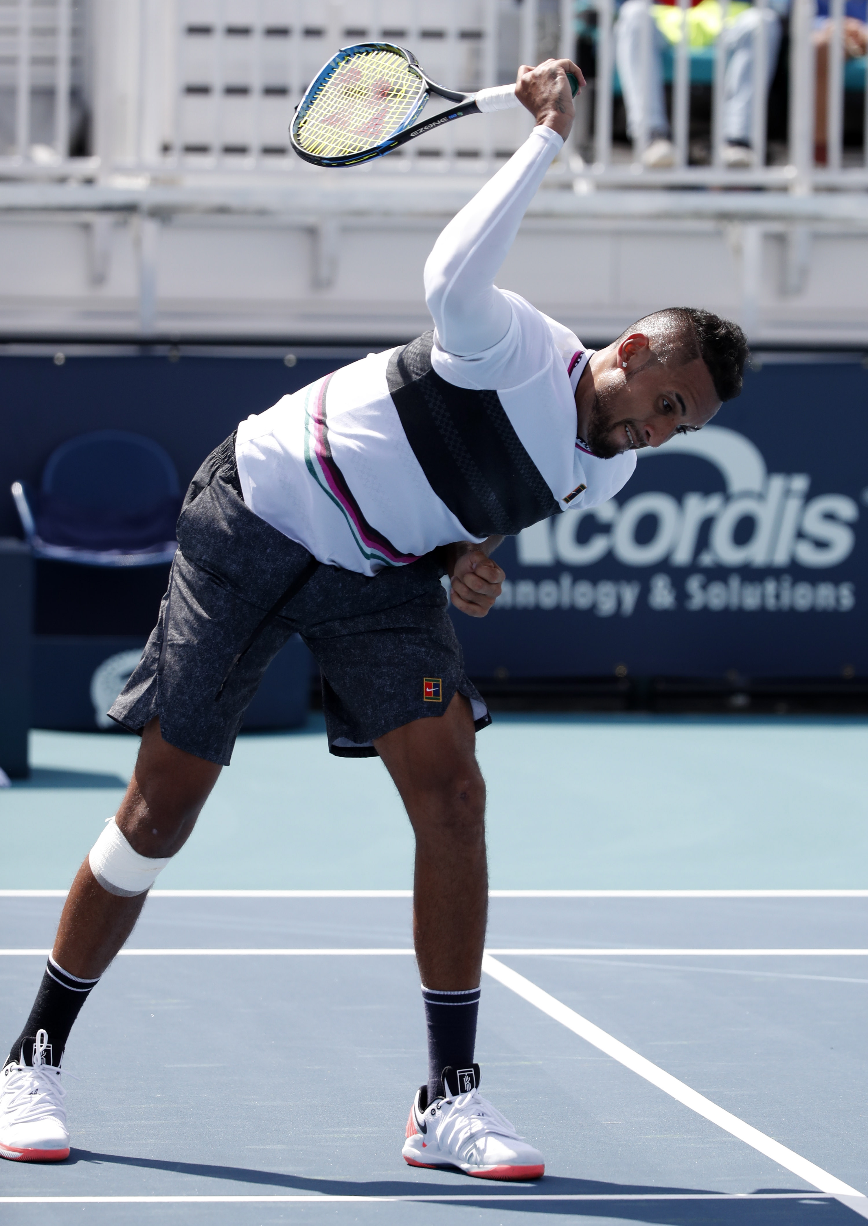 意大利网球队绝地反击西班牙网球队，克耶高斯惊艳世界的简单介绍