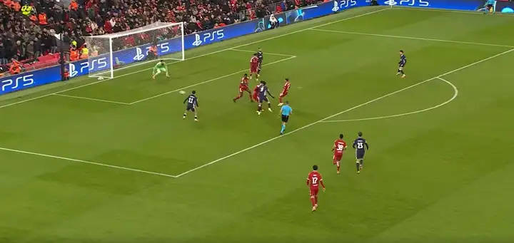 法国完胜罗马，范戴克状态火热的简单介绍