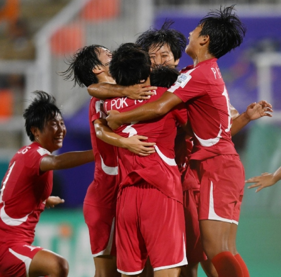 包含哥伦比亚女足队力克朝鲜，晋级世界杯八强的词条