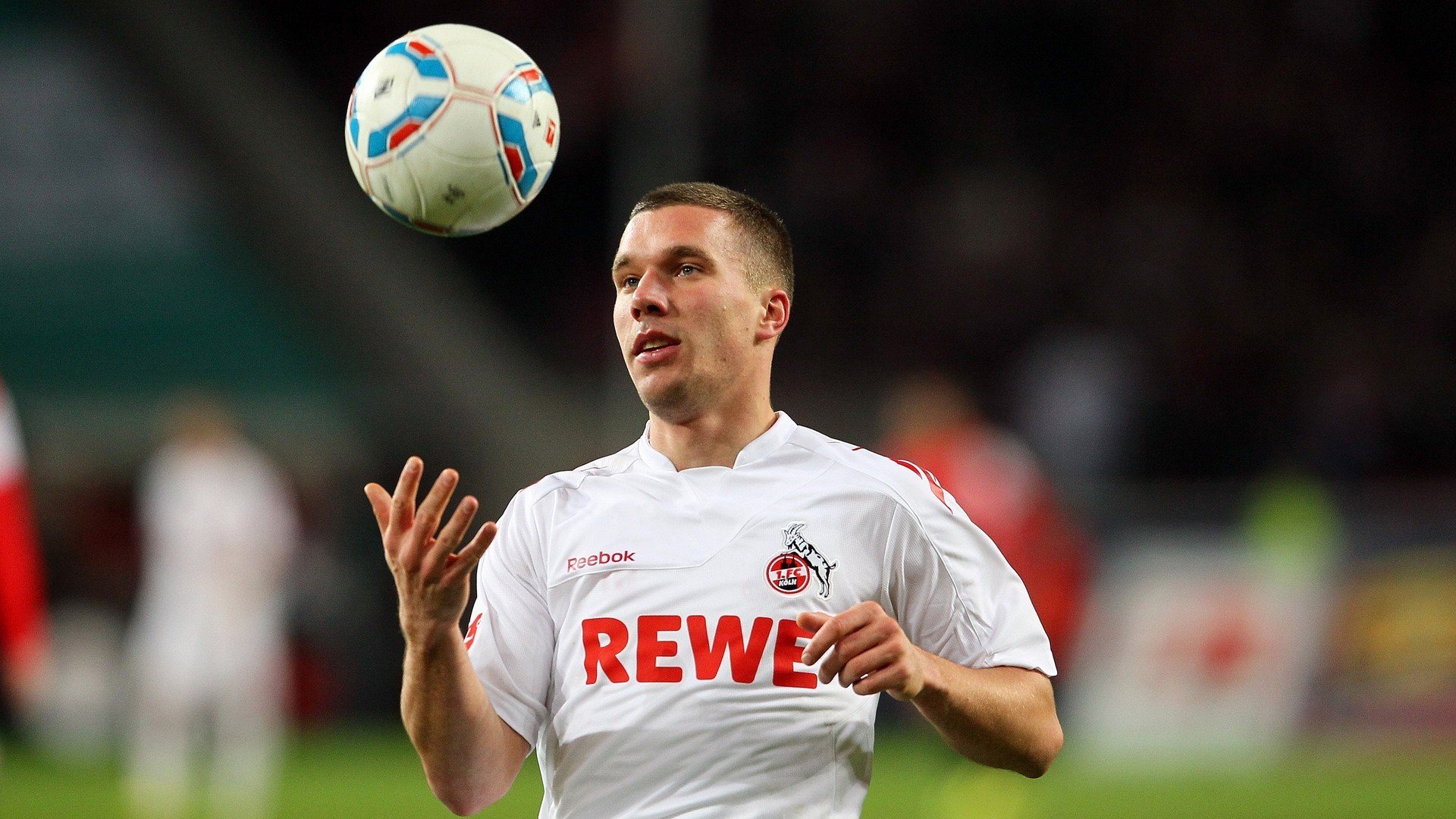 东方壁垒与巴黎铁蹄，当卢卡库成为文明对话的意外译者